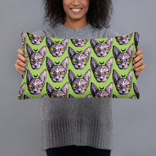 Load image into Gallery viewer, Gato Luna Pillow