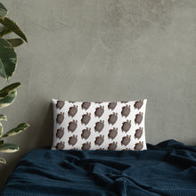Load image into Gallery viewer, Lulu / Pillow
