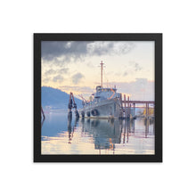 Load image into Gallery viewer, Framed / Bote St John
